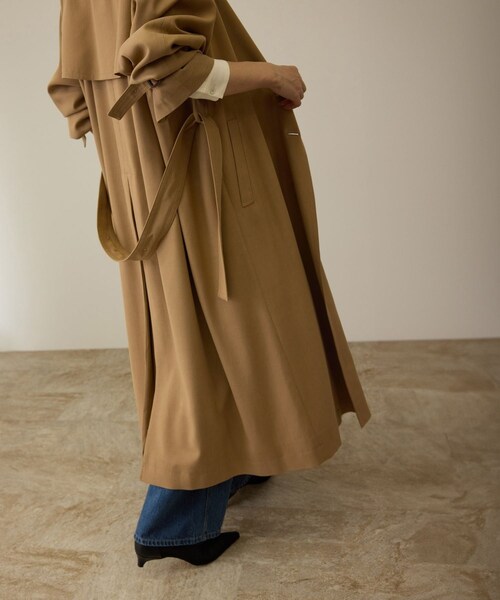 ROPE'(ロペ)の「MANTECO(マンテコ) テンセルウールトレンチコート(トレンチコート・レディース・ベージュ・36/38)」の11枚目の写真