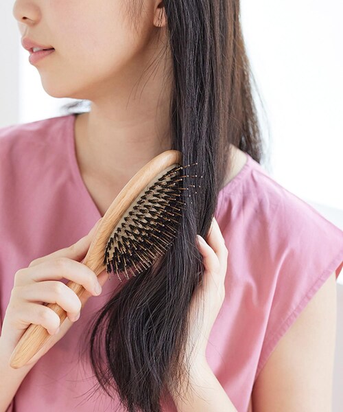 URBAN RESEARCH DOORS（アーバンリサーチドアーズ）の「shesay　オーク材のヘアブラシ（その他雑貨・メンズ・-・-）」の3枚目の写真