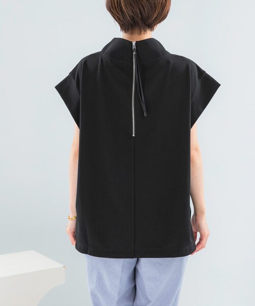 URBAN RESEARCH ROSSO（アーバンリサーチロッソ）の「ELENDEEK　OFF NECK CUT AND SEWN（Tシャツ/カットソー・レディース・O.WHT/BLK/BRN・Free）」の7枚目の写真
