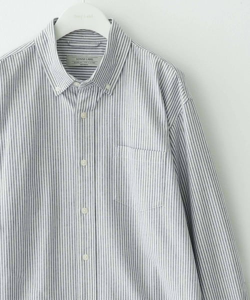 URBAN RESEARCH Sonny Label（アーバンリサーチサニーレーベル）の「抗菌オックスボタンダウン長袖シャツ（シャツ/ブラウス・メンズ・ホワイト/ネイビー/オフストライプ/ギンガムチェック/サックス/グレー・S/M/L/XL）」の2枚目の写真