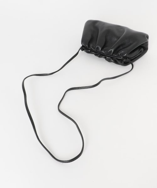 URBAN RESEARCH（アーバンリサーチ）の「レザーショルダーバッグ（ショルダーバッグ・レディース・BLACK/SILVER・-）」の7枚目の写真