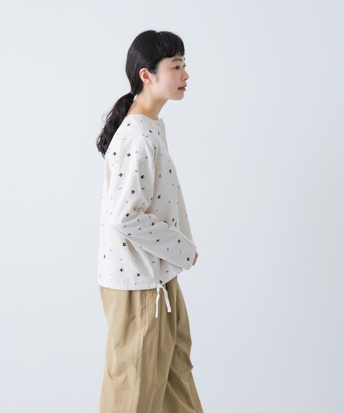 かぐれ（カグレ）の「ツバメ刺繍ブラウス（シャツ/ブラウス・レディース・IVORY/BLACK・Free）」の11枚目の写真