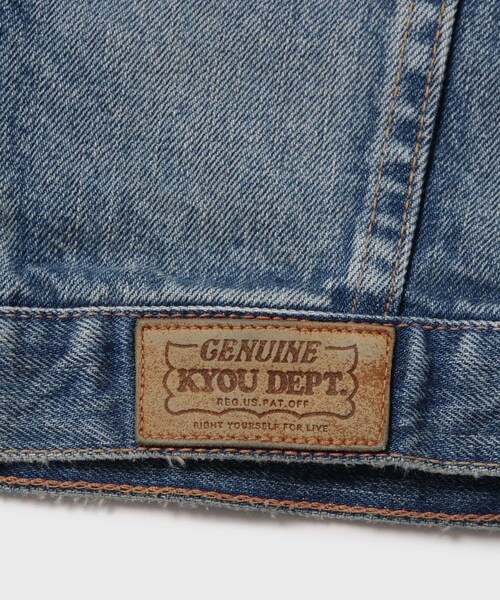 ADAM ET ROPE'(アダムエロペ)の「【KYOU/キョウ】ROEBUCK HIPPIE Type-50s Jacket by 66 Selvedge Denim(デニムジャケット・メンズ・ブルー系・1/2)」の12枚目の写真