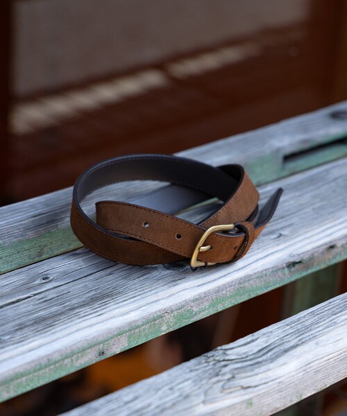 ADAM ET ROPE'（アダムエロペ）の「【ANDERSONS/アンダーソンズ】25 レトロドレスベルト スエード (ブラスバックル)（ベルト・メンズ・ダークブラウン/ダークブラウン系・L/M/S）」の13枚目の写真