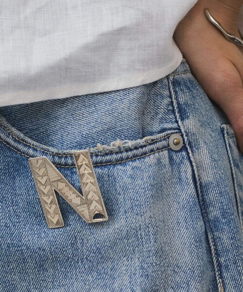 ADAM ET ROPE'（アダムエロペ）の「【J'aDoRe・店舗限定】【TUAREG（トゥアレグ）for SALON】ブローチ&ネックレスN（ブローチ/コサージュ・レディース・シルバー・F）」の9枚目の写真