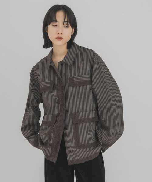 KBF（ケイビーエフ）の「バテンレースストライプシャツ（シャツ/ブラウス・レディース・BROWN/IVORY/BLUE GRAY・One）」の17枚目の写真