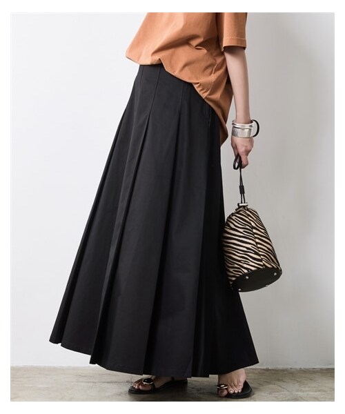 nissen（ニッセン）の「【CHIC STYLE】タックロングスカート（スカート・レディース・モカベージュ/黒・M/L/LL/3L/4L/5L/6L/8L/10L）」の5枚目の写真