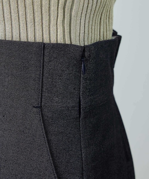 ROPE'（ロペ）の「[美人スカート]トリアセツイル ポケット付きタイトスカート(デニムライク)/イージーケア・セットアップ対応（スカート・レディース・ネイビー系・36/38/40）」の19枚目の写真