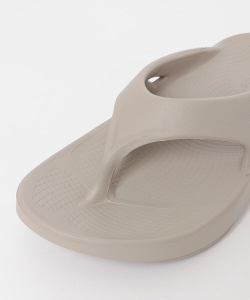 URBAN RESEARCH DOORS（アーバンリサーチドアーズ）の「OOFOS　OOriginal（サンダル・レディース・NeptuneBlu/Black/Nomad/Slate・6/7）」の19枚目の写真