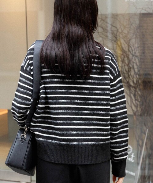 URBAN RESEARCH DOORS(アーバンリサーチドアーズ)の「FORK&SPOON 変形ボーダーニットプルオーバー(ニット/セーター・レディース・BLK×OFF/GRY×BLU・1)」の19枚目の写真