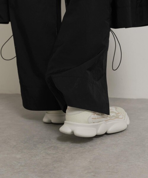 THE GOODLAND MARKET（ザグッドランドマーケット）の「CAMPER　Karst Moccasin（スニーカー・レディース・004BLK/005WHT・37/38/39）」の13枚目の写真