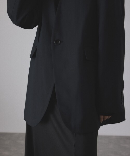 ADAM ET ROPE'（アダムエロペ）の「LIMONTAノーカラーダウンジャケット（ダウンジャケット/コート・レディース・ブラック/カーキ・F）」の17枚目の写真