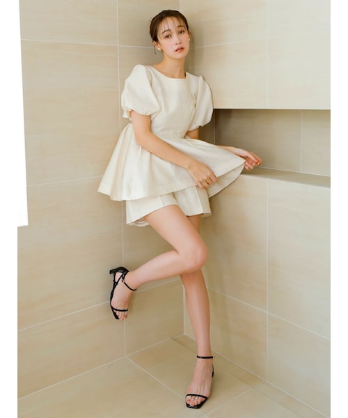 dazzlin（ダズリン）の「【藤井サチコラボ】フクレジャカードチュニックショートパンツ（その他パンツ・レディース・オフホワイト/ブラック・S/M）」の2枚目の写真