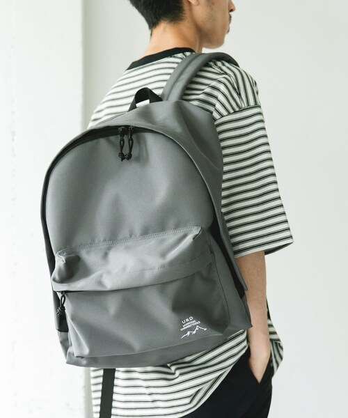 URBAN RESEARCH DOORS(アーバンリサーチドアーズ)の「URD DAY PACK(バックパック/リュック・メンズ・BLACK/SAGE GRAY・-0)」の2枚目の写真