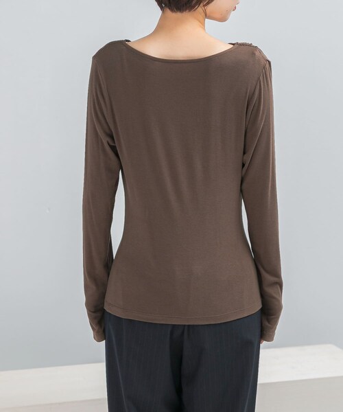 URBAN RESEARCH ROSSO（アーバンリサーチロッソ）の「2WAYネックオフショルプルオーバー（Tシャツ/カットソー・レディース・OFF WHITE/BROWN/BLACK・FREE）」の20枚目の写真