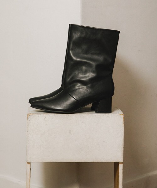 SENSE OF PLACE by URBAN RESEARCH(センスオブプレイスバイアーバンリサーチ)の「ワイドシャフトミドルブーツ(ブーツ・レディース・BLACK/BEIGE・S/M/L)」の18枚目の写真