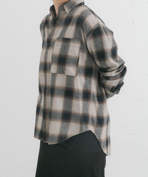 EKAL（エカル）の「製品染オンブレーチェックシャツ（シャツ/ブラウス・レディース・グレージュ/ブラウン・one）」の20枚目の写真