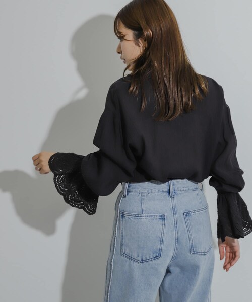 SENSE OF PLACE by URBAN RESEARCH(センスオブプレイスバイアーバンリサーチ)の「スカラップレースヨウリュウブラウス(シャツ/ブラウス・レディース・BLACK/OFF WHITE/CORAL・one)」の22枚目の写真