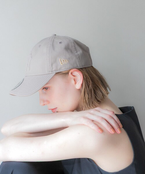 URBAN RESEARCH(アーバンリサーチ)の「『別注』New Era×URBAN RESEARCH CASUAL CLASSIC(キャップ・レディース・GRAPHITE/ASH BROWN/NEW OLIVE/PIN ROUGE・-)」の17枚目の写真
