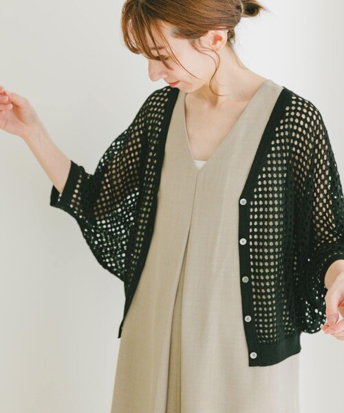 ITEMS URBANRESEARCH（アイテムズ アーバンリサーチ）の「メッシュニットカーディガン（カーディガン/ボレロ・レディース・BLK/GREGE/BRN・FREE）」の8枚目の写真
