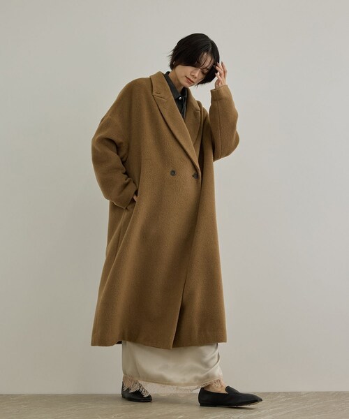 ADAM ET ROPE'(アダムエロペ)の「MTR アルパカシャギーロングコート / 軽量(チェスターコート・レディース・チャコール/キャメル・F)」の20枚目の写真