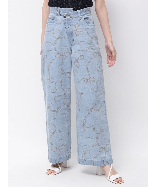 MERCURYDUO（マーキュリーデュオ）の「リボンプリントデニムパンツ（デニムパンツ・レディース・ブルー/インディゴ・S/M）」の4枚目の写真