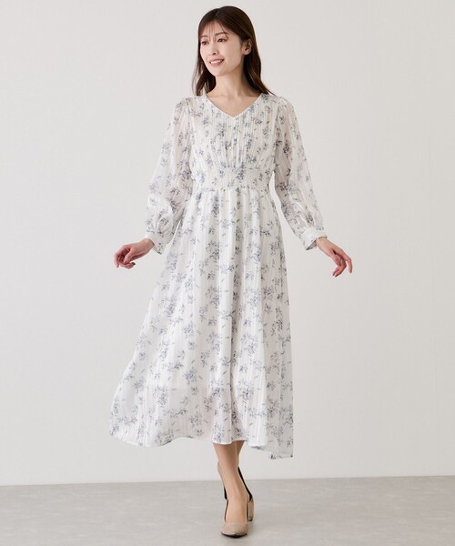 Jayro（ジャイロ）の「ピンタックプリーツ長袖ワンピース（ワンピース・レディース・ライトグレー/ホワイト系/ダークブラウン系/ネイビー/ネイビー系/ブルー/ピンク/ワイン・M）」の18枚目の写真