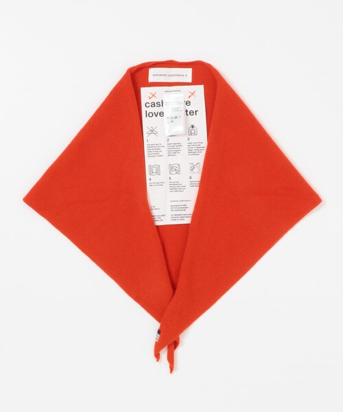 URBAN RESEARCH(アーバンリサーチ)の「Extreme Cashmere BANDANA(バンダナ/スカーフ・レディース・CHAI/MERMAID/NAVY/TOMATO・-)」の13枚目の写真