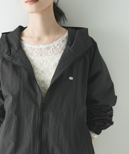 URBAN RESEARCH（アーバンリサーチ）の「『別注』La Hutte×URBAN RESEARCH　ナイロンブルゾン（ブルゾン・レディース・IVORY/BROWN/CHARCOAL・Free）」の14枚目の写真
