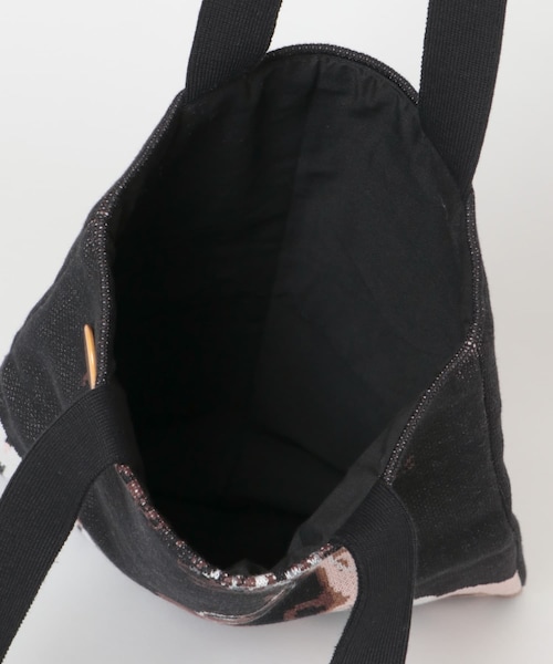 URBAN RESEARCH（アーバンリサーチ）の「URBAN RESEARCH×MARTY SUPREME×A24　MARTY KNIT BAG（トートバッグ・メンズ・BLACK・Free）」の4枚目の写真