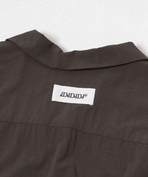 URBAN RESEARCH（アーバンリサーチ）の「dDdDdDd　NYLON STRETCH LONG-SLEEVE SHIRTS（シャツ/ブラウス・メンズ・BROWN/BLACK/NAVY/CHARCOAL・S/M/L/XL/XXL）」の19枚目の写真