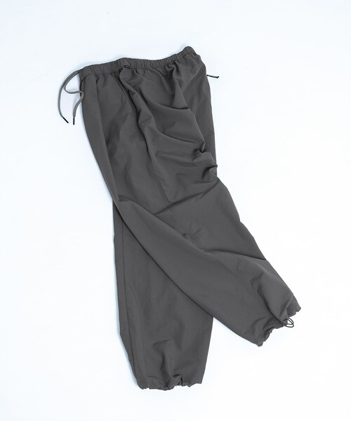 EKAL（エカル）の「『UR TECH』ナイロンタッサートラウザー（その他パンツ・メンズ・レイクサンリーフ/ネイビー/グラファイト・S/M/L）」の5枚目の写真