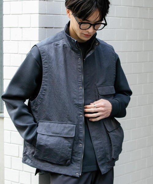 SENSE OF PLACE by URBAN RESEARCH(センスオブプレイスバイアーバンリサーチ)の「マルチポケットトラックベスト(テーラードジャケット・メンズ・BLACK/BLUE・M/L)」の19枚目の写真