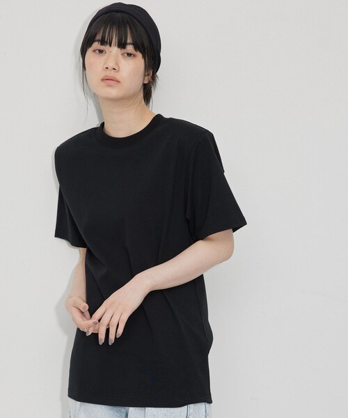 ADAM ET ROPE'(アダムエロペ)の「【KNOWHOW jewelry for ADAM ET ROPE'】別注 肩パッドTシャツ(Tシャツ/カットソー・レディース・ブラック/グレー/ホワイト・F)」の7枚目の写真