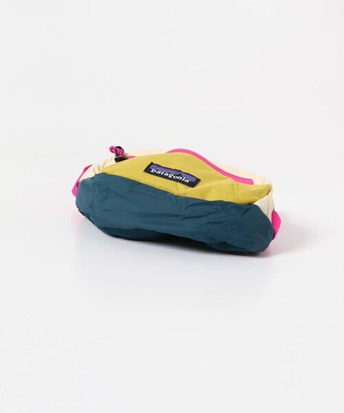 URBAN RESEARCH DOORS（アーバンリサーチドアーズ）の「patagonia　Terravia Mini Hip Pack（ボディバッグ/ウエストポーチ・レディース・BLK/BTRY/SLPU/LMSP・one）」の12枚目の写真