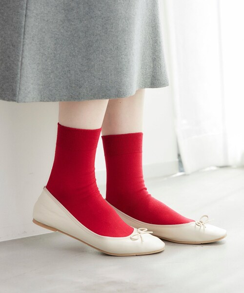 ROPE' PICNIC（ロペピクニック）の「【一部店舗限定】レーヨンシルケットクルーソックス（ソックス/靴下・レディース・ブラック/キナリ/レッド/ピンク系・F）」の12枚目の写真