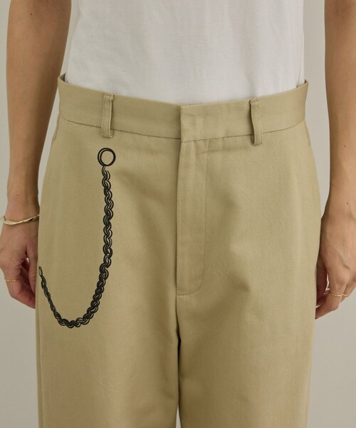 ADAM ET ROPE'(アダムエロペ)の「【Camille de Cussac by SALON】アートプリントトラウザーズパンツ / セットアップ対応(チノパンツ・レディース・ベージュ・M/S)」の16枚目の写真