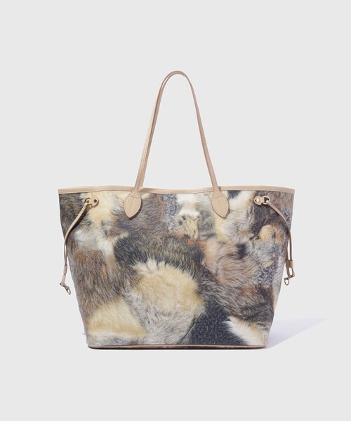 ADAM ET ROPE'（アダムエロペ）の「【TOLQ/トルク】Printed Hand Bag（トートバッグ・メンズ・キャメル系・F）」の2枚目の写真