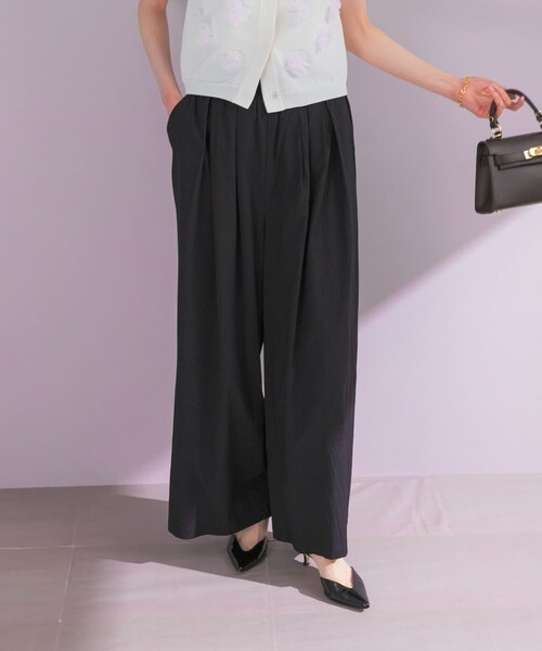 URBAN RESEARCH ROSSO（アーバンリサーチロッソ）の「ライトタックイージーワイドパンツ（その他パンツ・レディース・BEIGE/DARKNAVY・Free）」の14枚目の写真