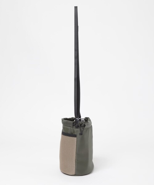 ITEMS URBANRESEARCH（アイテムズ アーバンリサーチ）の「ボトルキーパーバッグ（ショルダーバッグ・レディース・BEIGE/KHAKI/BLACK・one）」の12枚目の写真