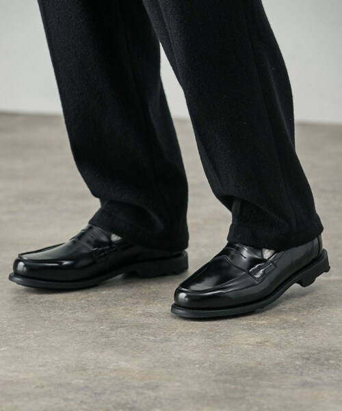 URBAN RESEARCH（アーバンリサーチ）の「『別注』Sanders×URBAN RESEARCH　Butt Seam Loafer（ドレスシューズ・メンズ・BLACK・6/6.5/7/7.5/8）」の4枚目の写真