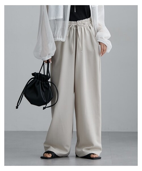nissen（ニッセン）の「麻調合繊素材スラックスパンツ（スラックス・レディース・アイボリー/グレー/ブラック/カーキ(新色)・M/L/LL）」の7枚目の写真