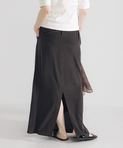 URBAN RESEARCH（アーバンリサーチ）の「キュプラレーヨンギャザーIラインスカート（スカート・レディース・BROWN/BEIGE・36/38）」の16枚目の写真