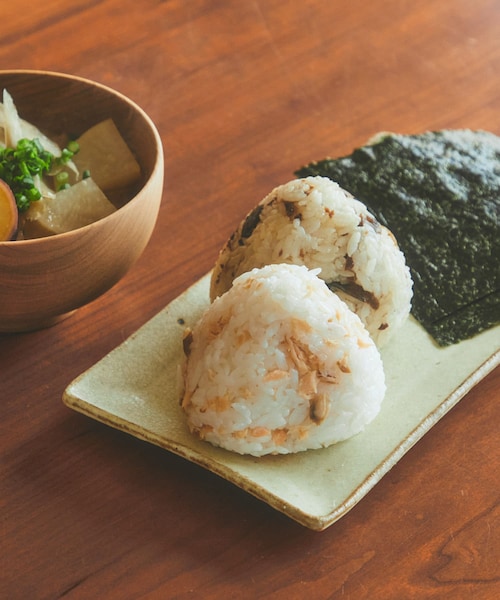 URBAN RESEARCH DOORS(アーバンリサーチドアーズ)の「佐藤敬 黄粉引鮭皿(食器・メンズ・-・-)」の4枚目の写真