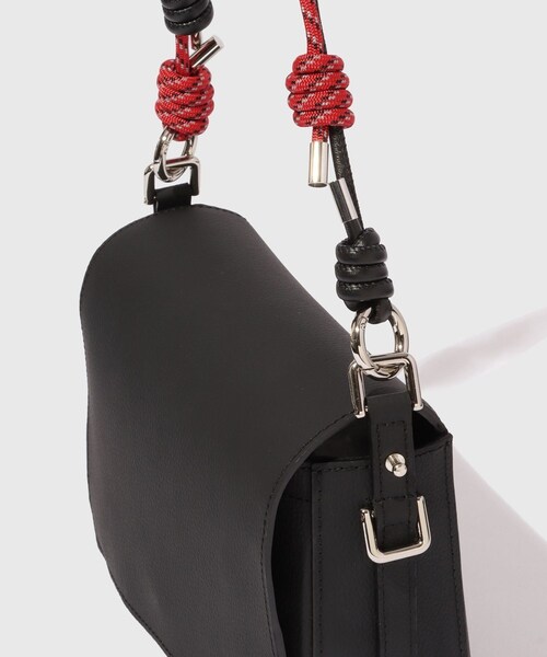 ADAM ET ROPE'（アダムエロペ）の「【URU/ウル】LEATHER BAG（ショルダーバッグ・メンズ・レッド・F）」の5枚目の写真