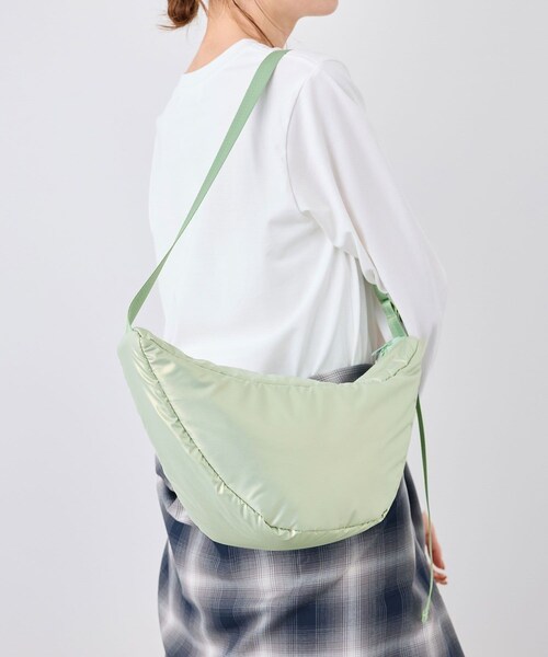 ROPE' PICNIC（ロペピクニック）の「【CONTOROL FREAK/コントロールフリーク別注カラー】ムーンバッグ（ショルダーバッグ・レディース・グリーン系/シルバー・F）」の2枚目の写真