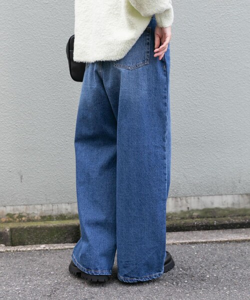 ITEMS URBANRESEARCH（アイテムズ アーバンリサーチ）の「ベルト付ワイドデニム（デニムパンツ・レディース・BLU/BLK・S/M）」の18枚目の写真