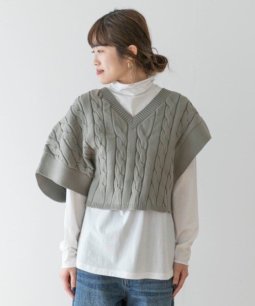 ITEMS URBANRESEARCH（アイテムズ アーバンリサーチ）の「アシンメトリーケーブルニットベスト（ベスト・レディース・WHITE/PINK BEIGE/KHAKI GRAY・one）」の18枚目の写真