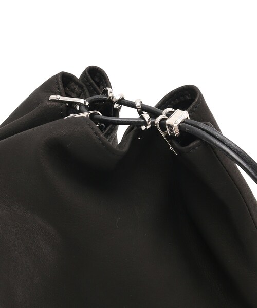 ADAM ET ROPE'（アダムエロペ）の「【LIWLE】合切巾着バッグ（ハンドバッグ・メンズ・ブラック・F）」の5枚目の写真