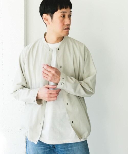 URBAN RESEARCH DOORS(アーバンリサーチドアーズ)の「『イージーケア/速乾/UVカット』クイックドライ ノーカラーライトブルゾン(ブルゾン・メンズ・CHALK/BLUEGREEN/CHARCOAL・M/L)」の8枚目の写真